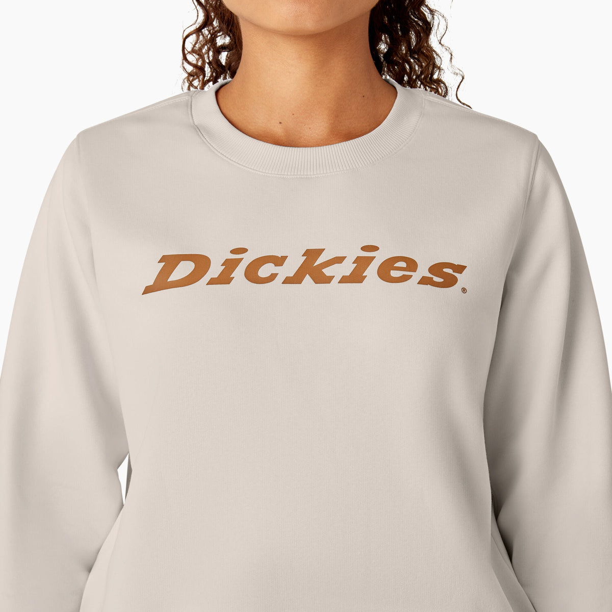 Dickies Women's Water Repellent Heavyweight Wordmark Sweatshirt Sweatshirts & Hoodies Dickies