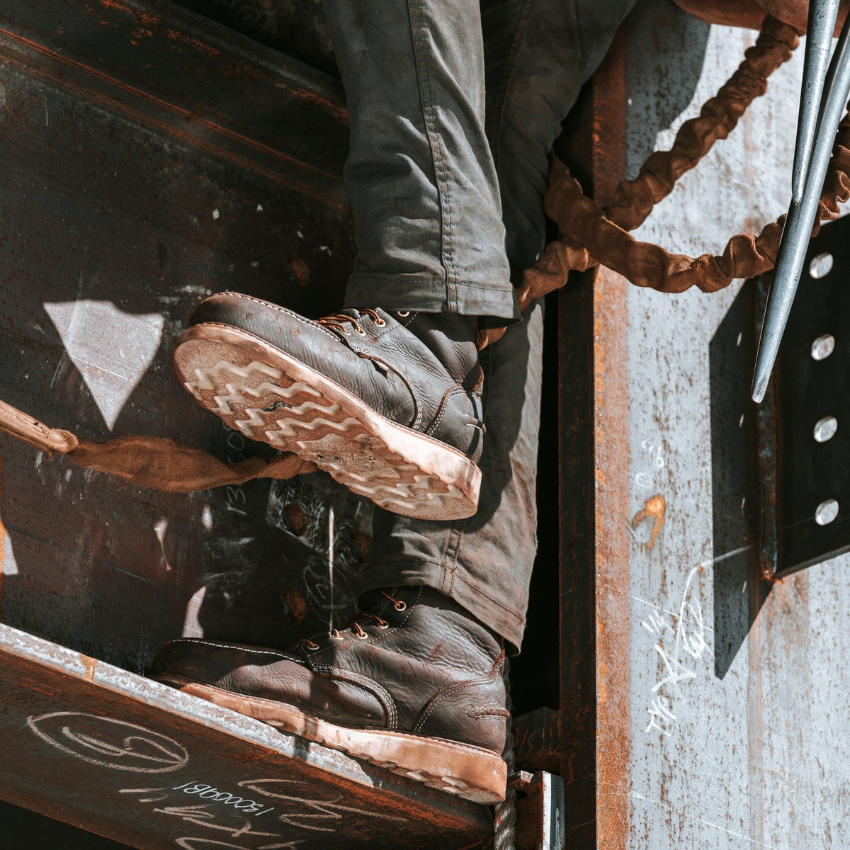 Thorogood Men's 1957 Series 6" Moc Toe Waterproof MAXWear Wedge Steel Toe Boot Work Boots Thorogood