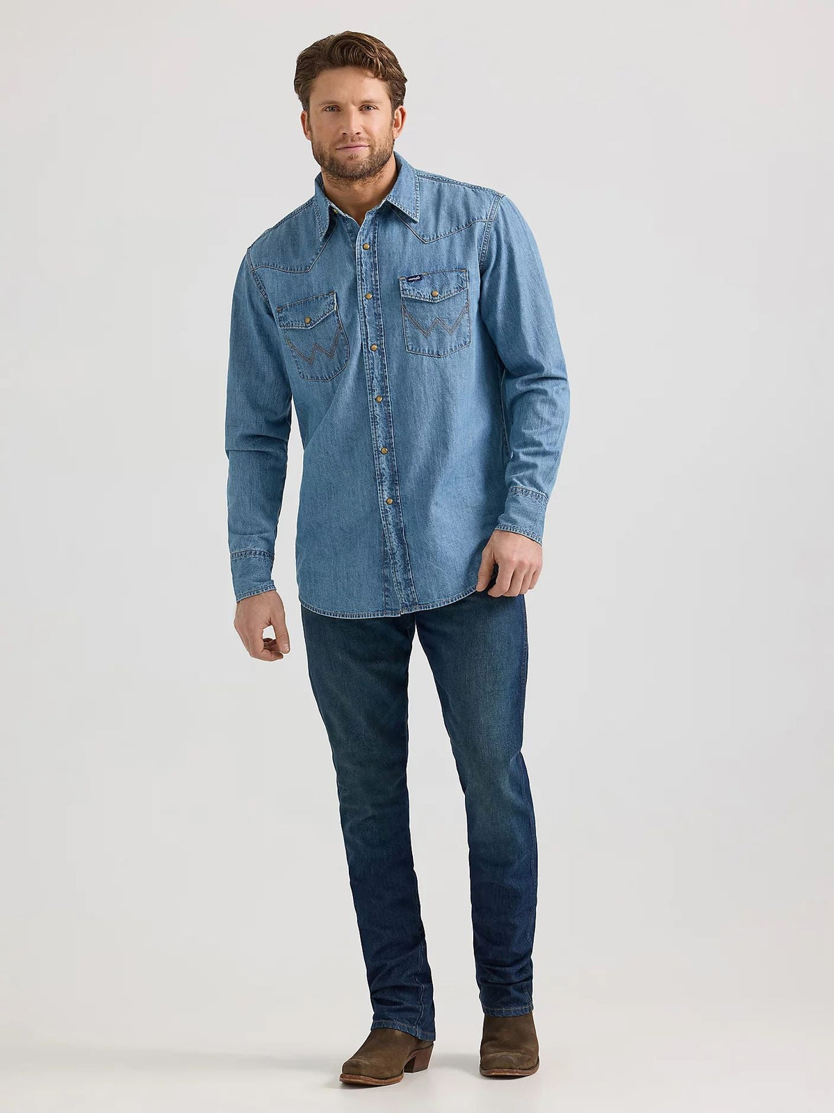Wrangler Men's Denim Chest Pocket Snap-Front Long Sleeve Work Shirt Work Shirts Wrangler