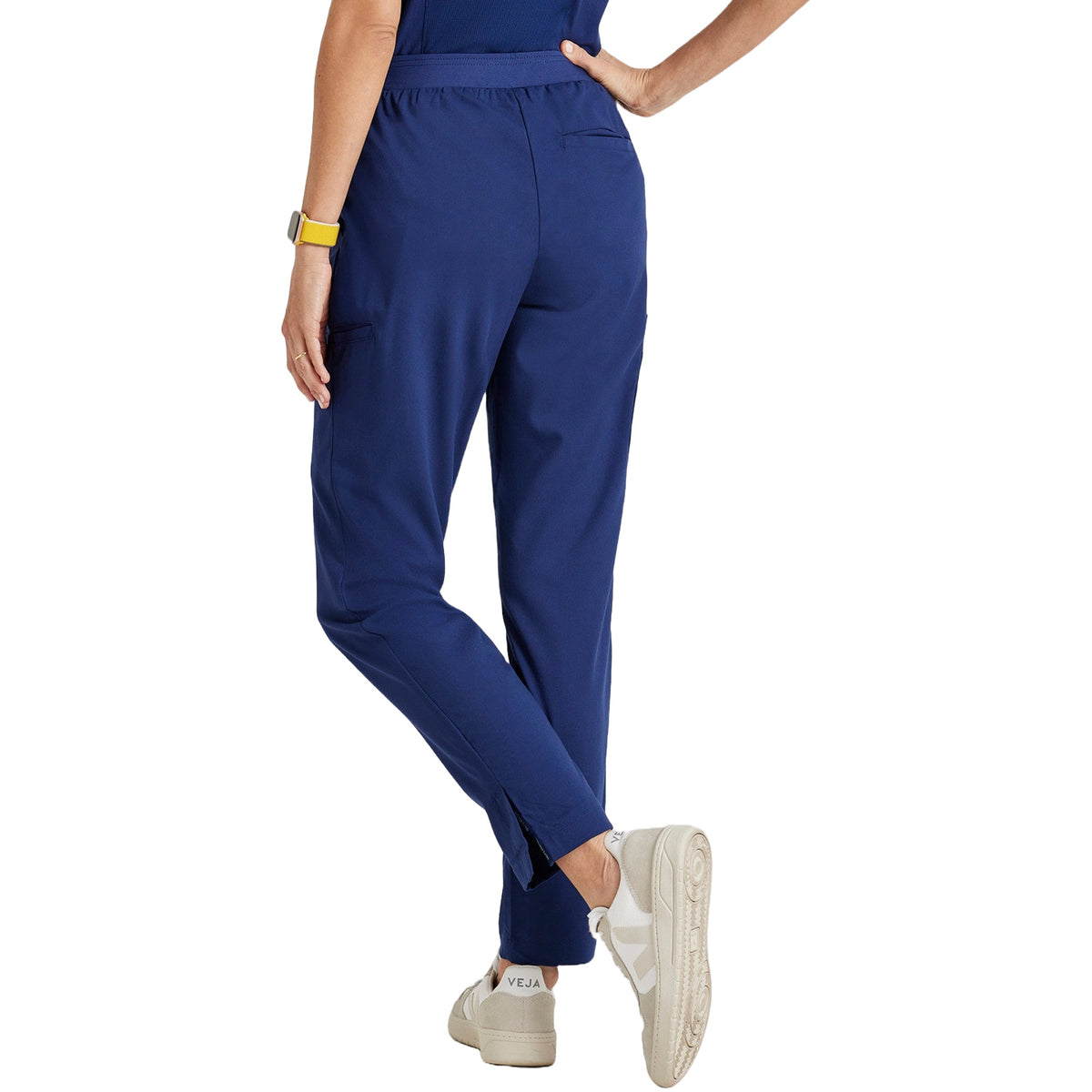 Grey's Anatomy Women's Serena 7-Pocket Tapered-Leg Scrub Pant Scrubs Grey's Anatomy