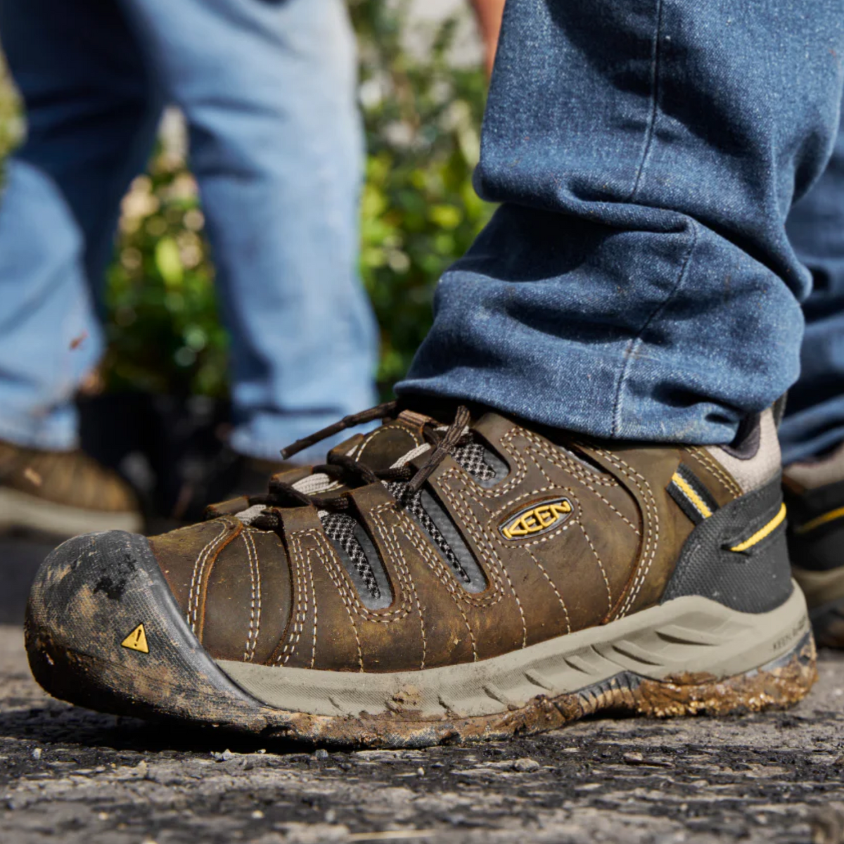 KEEN Utility Men&#39;s Flint II Soft Toe Work Shoe - Work World - Workwear, Work Boots, Safety Gear