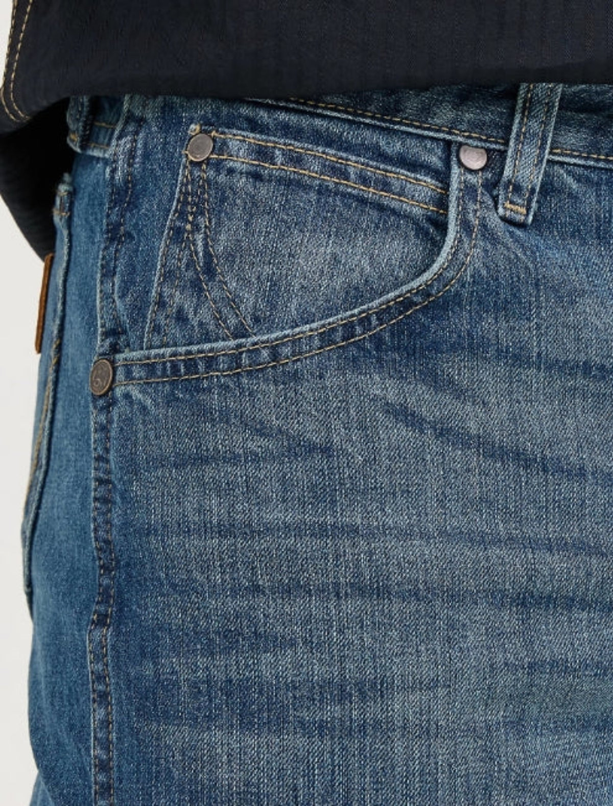 Wrangler Men's Retro® Fabens Relaxed Fit Bootcut Jean Pants Wrangler
